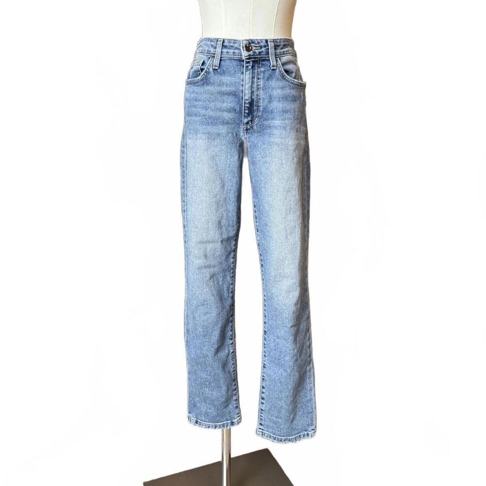 Joe's Light Wash Slim/Straight Cut
